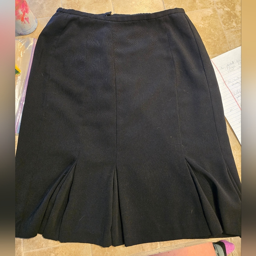 Black mid length skirt